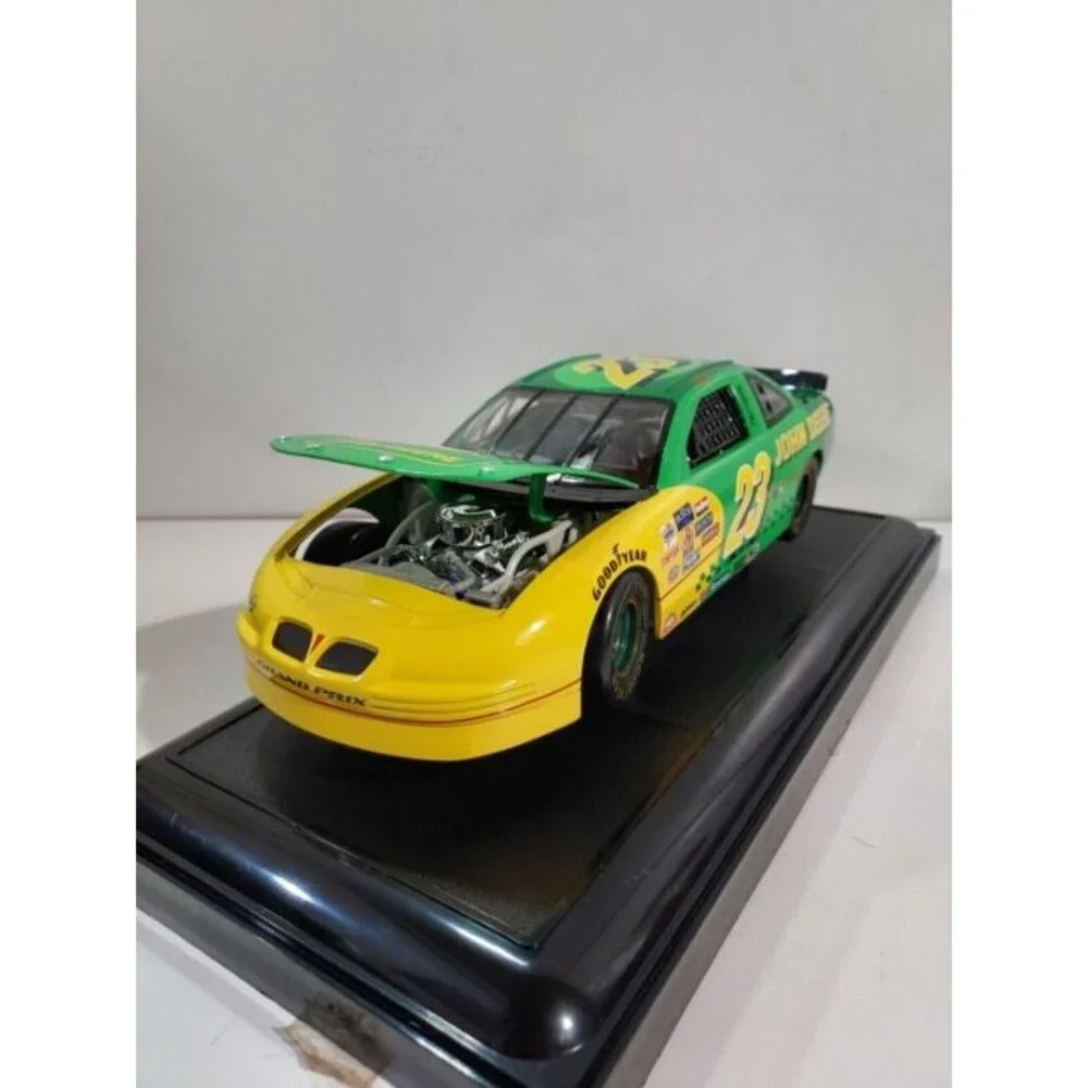 Ertl 1:18 Die Cast 1996 John Deere 23 Pontiac Grand Prix NASCAR Stock Car w/Case
